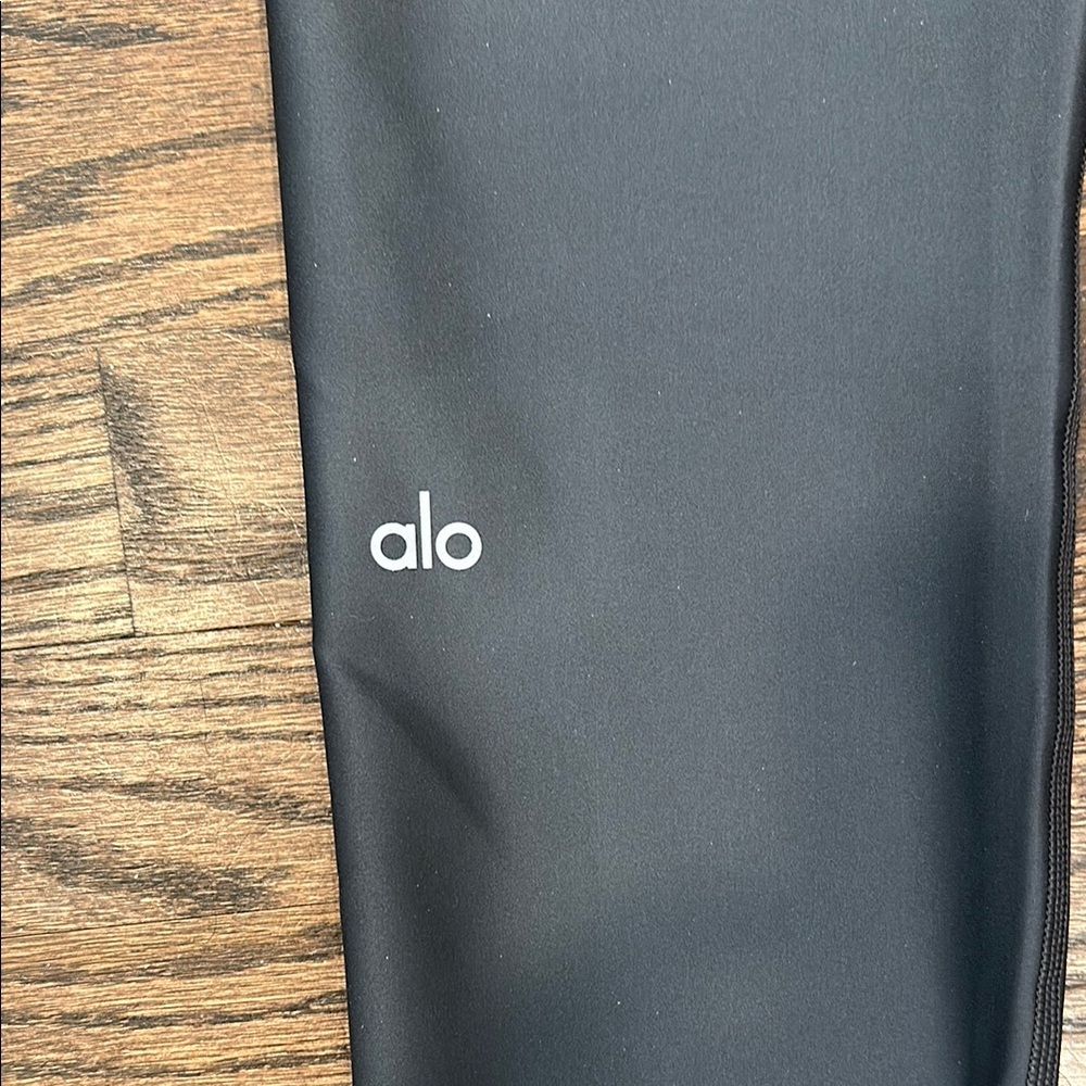 Alo High-Waisted Gray Leggings- worn once